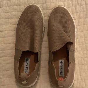 Steve Madden Men's Brown Slip-On Sneakers